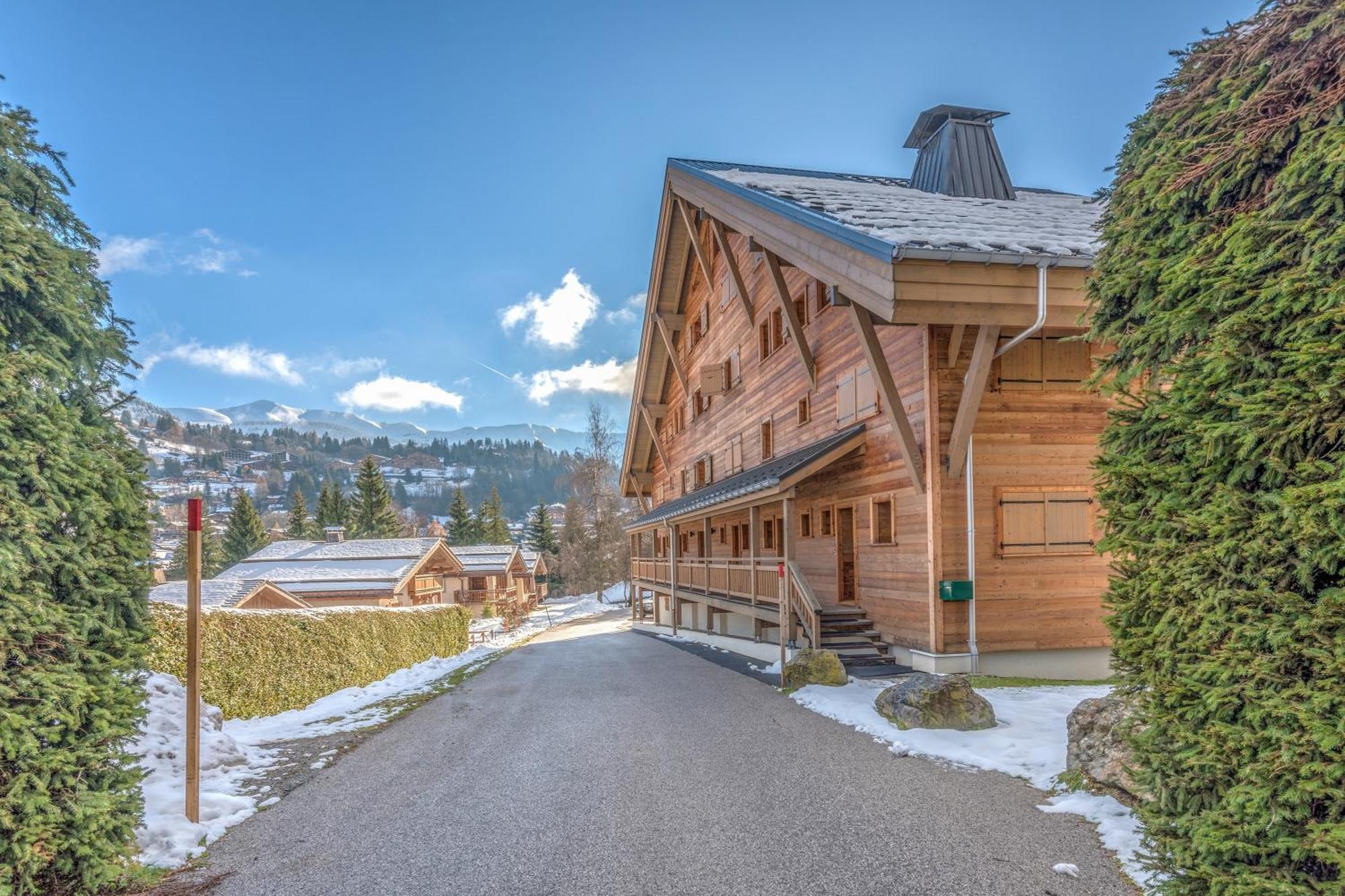 Arboreve - Station De Ski A Pied Vue Montagne موجوف المظهر الخارجي الصورة
